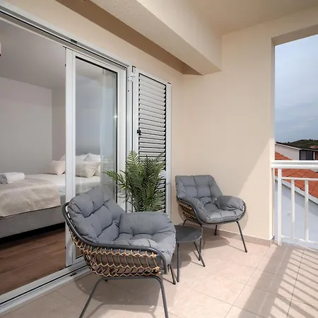 Delux Oasis Hvar 아파트
